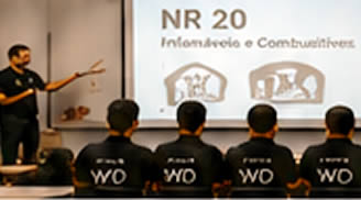 Treinamento NR 20 – Inflamáveis e Combustíveis Treinamento NR 20 – Inflamáveis e Combustíveis
